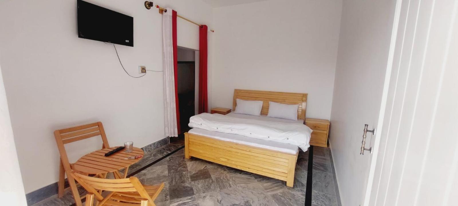 Red Rose Hotel & Resort Mansehra ภายนอก รูปภาพ