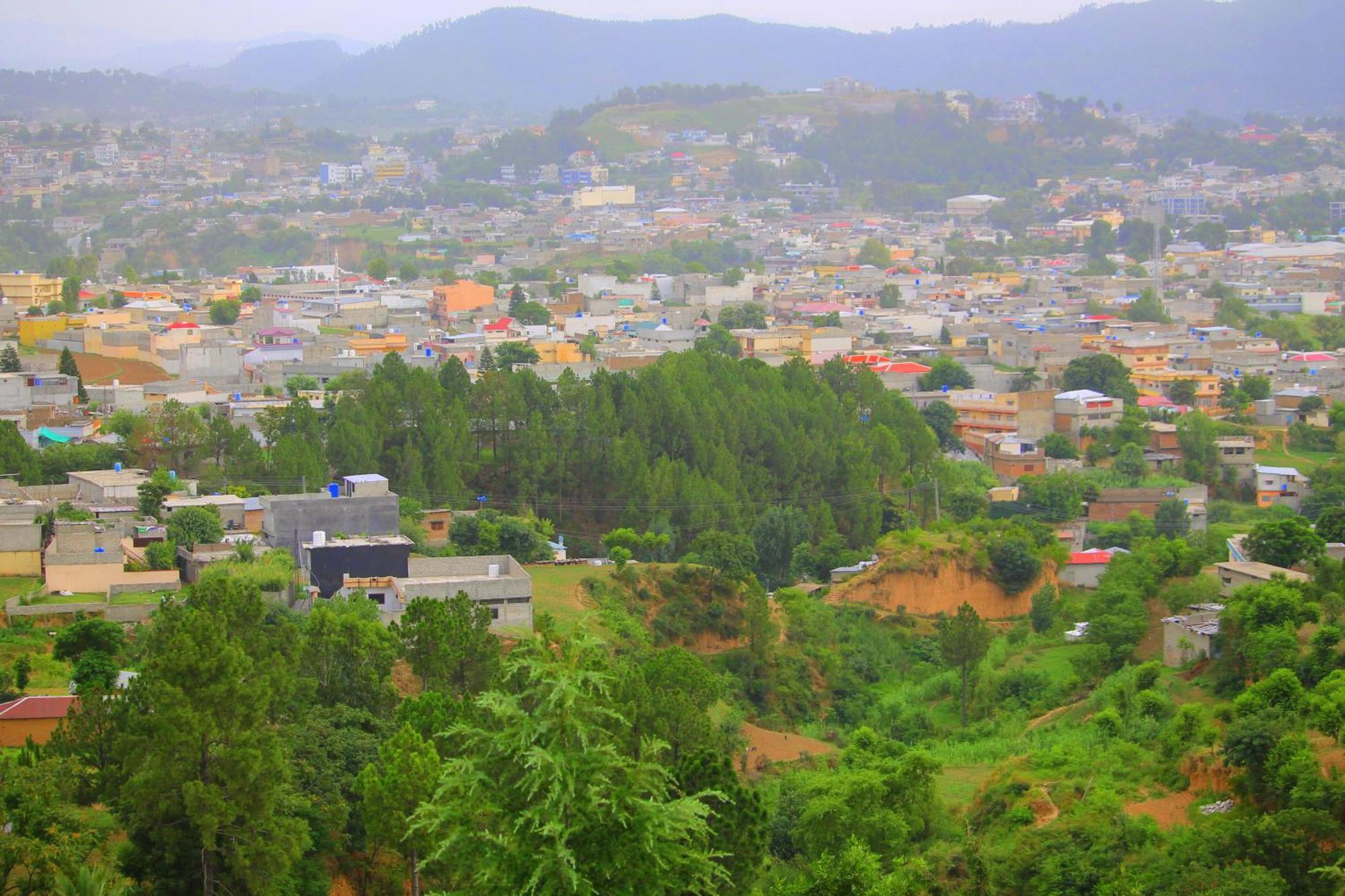 Red Rose Hotel & Resort Mansehra ภายนอก รูปภาพ