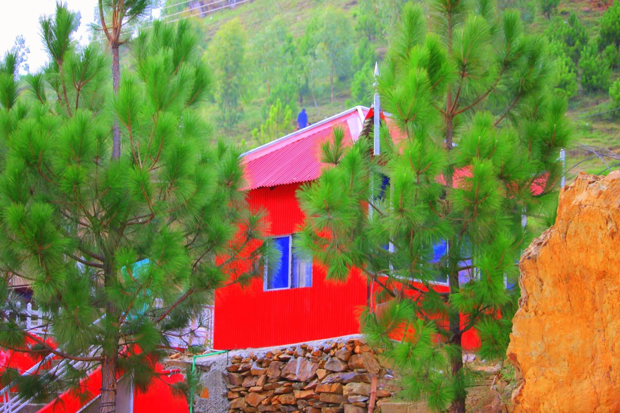 Red Rose Hotel & Resort Mansehra ภายนอก รูปภาพ